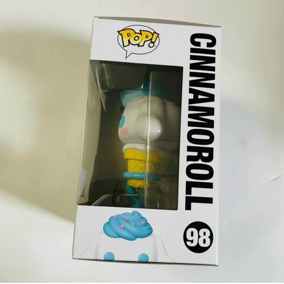 Funko Pop! Cinnamoroll Vinyl Figure 98 - Picture 4 of 4